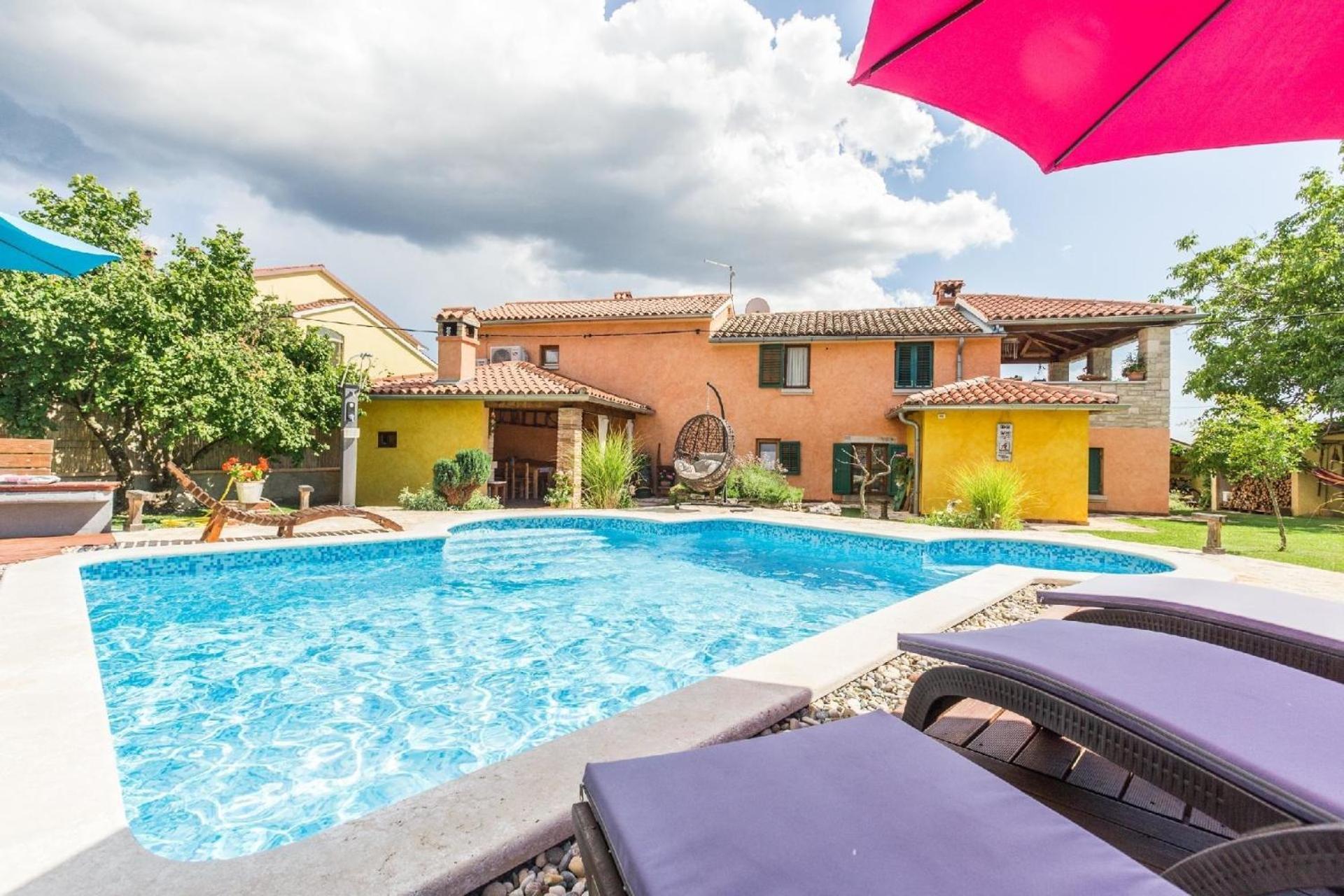 Mit Privatpool Fuer 6 Personen Ca 140 Qm In Svetvincenat, Istrien Binnenland Von Istrien *